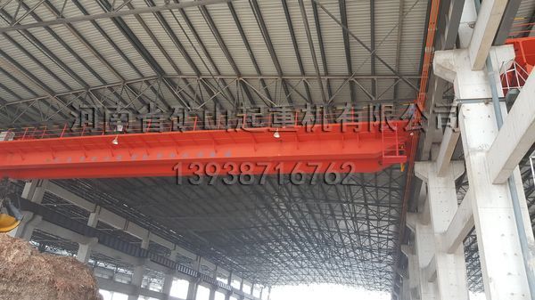 新型生物發電抓斗起重機