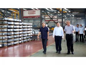 簡訊｜新鄉市委常委、市委秘書長謝松民一行蒞臨公司智能產業園考察調研